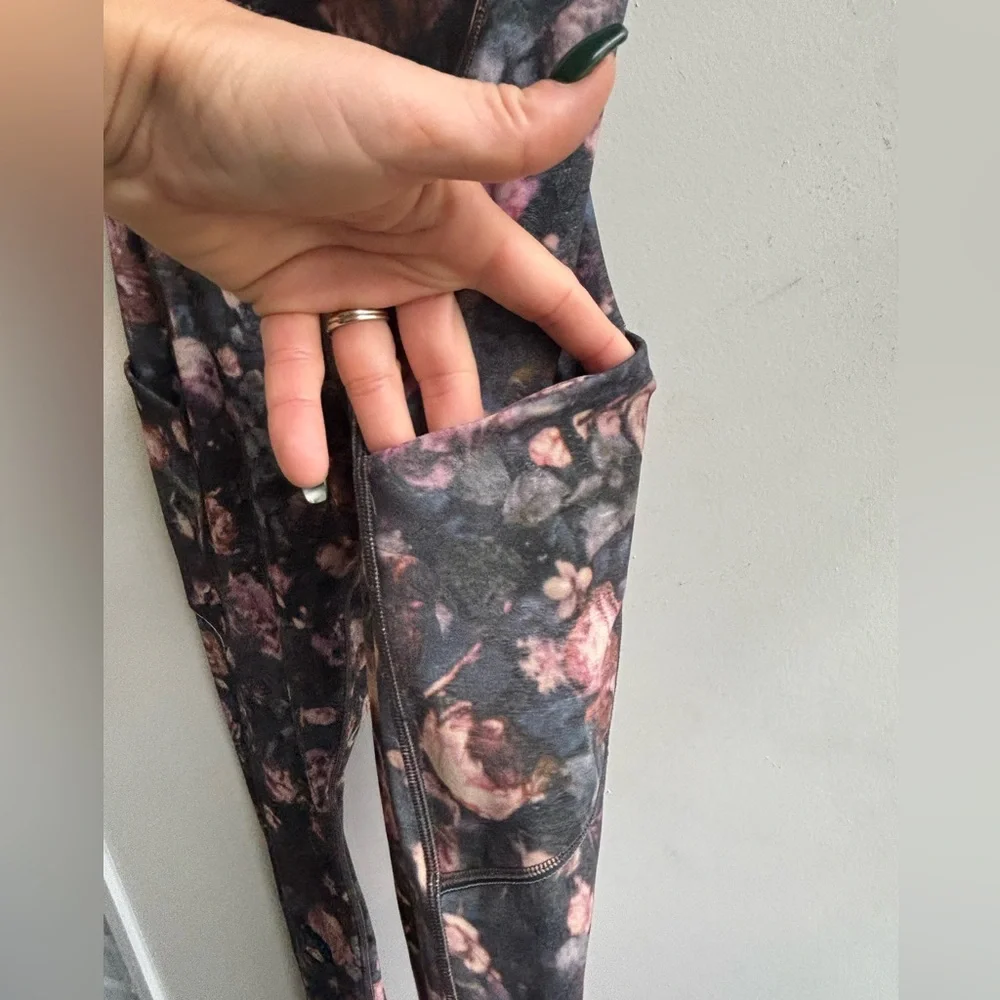 Lululemon Speed Up Tight Leggings 6 athleisure workout yoga travel‎ layered